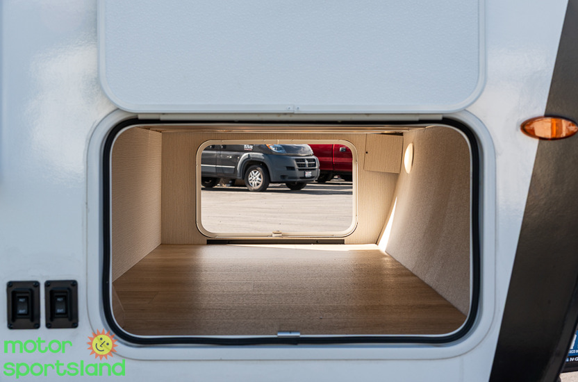 2026 Winnebago Micro Minnie 2200Fbh - Image 11