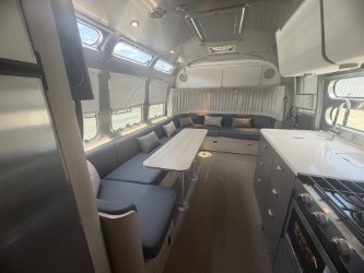 2026 AIRSTREAM GLOBETROTTER 30RBQ - Image 27