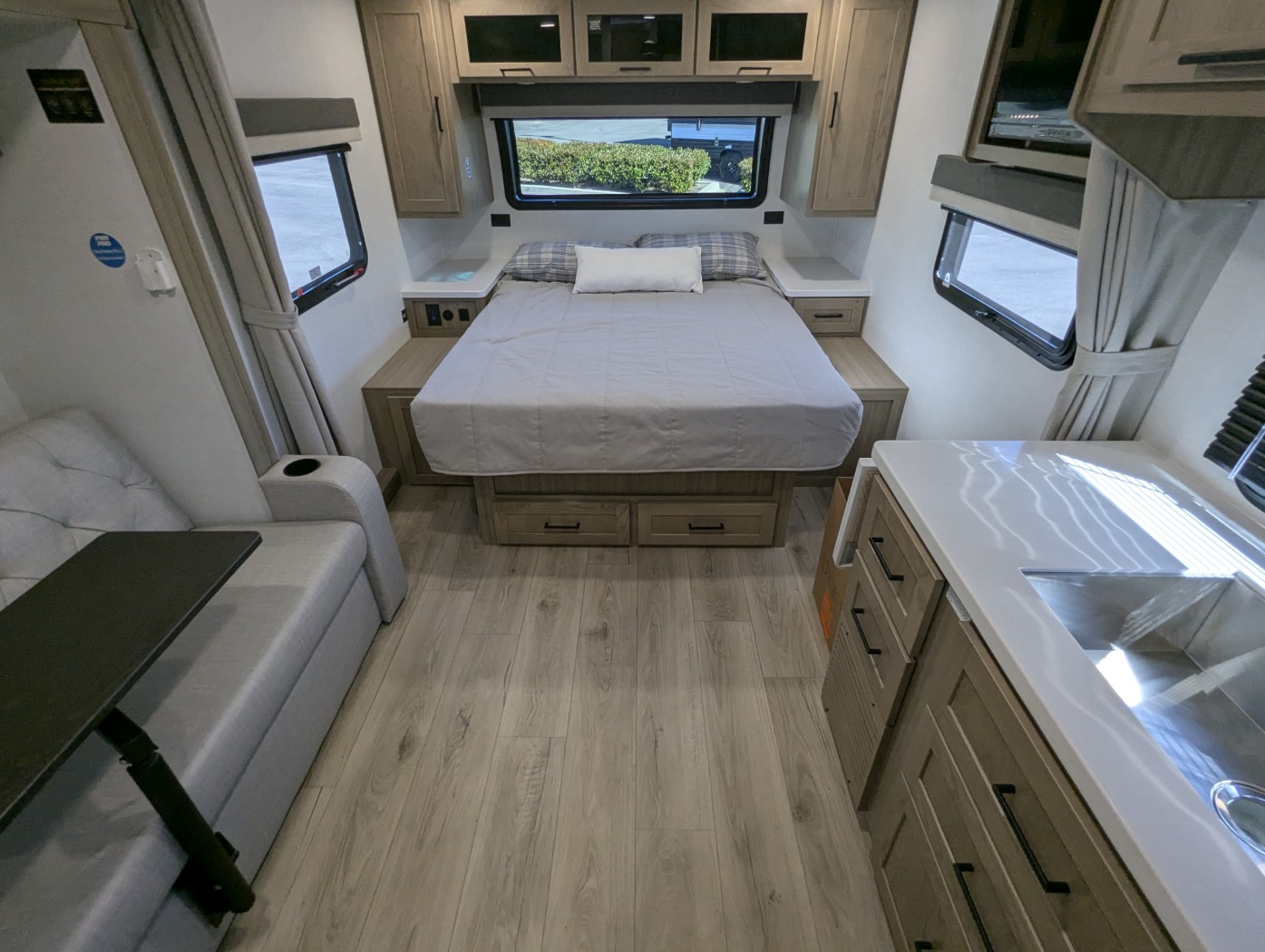2027 Forest River Rockwood Mini Lite 2109S - Image 12