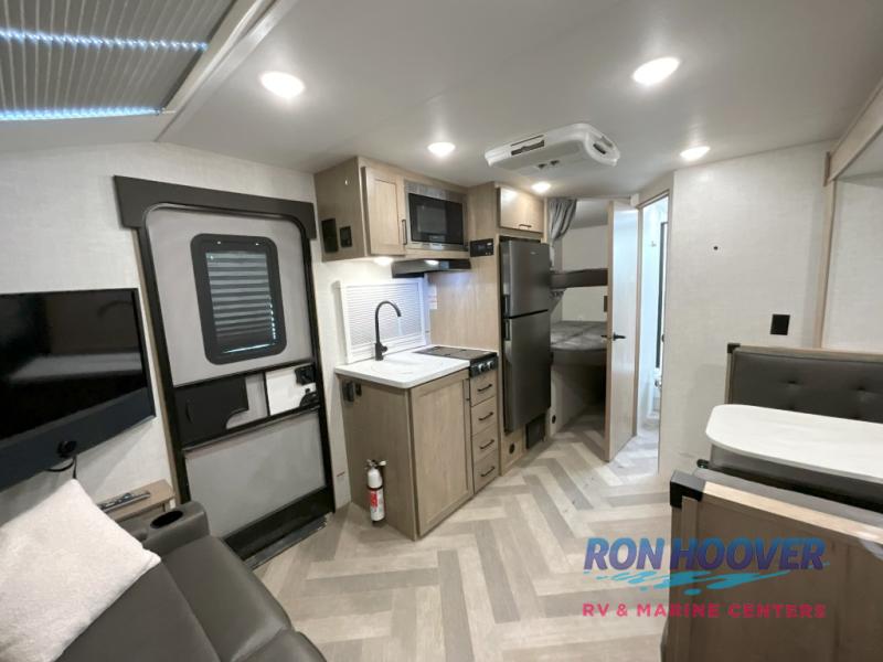 2022 EMBER OVERLAND SERIES 191MDB - Image 3