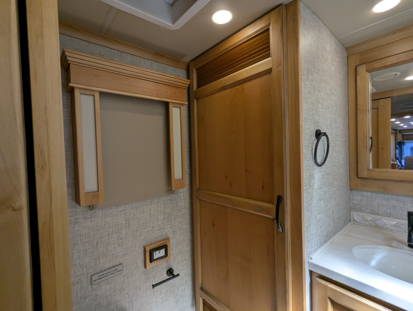 2023 Tiffin Allegro Red 360 37 BA - Image 32