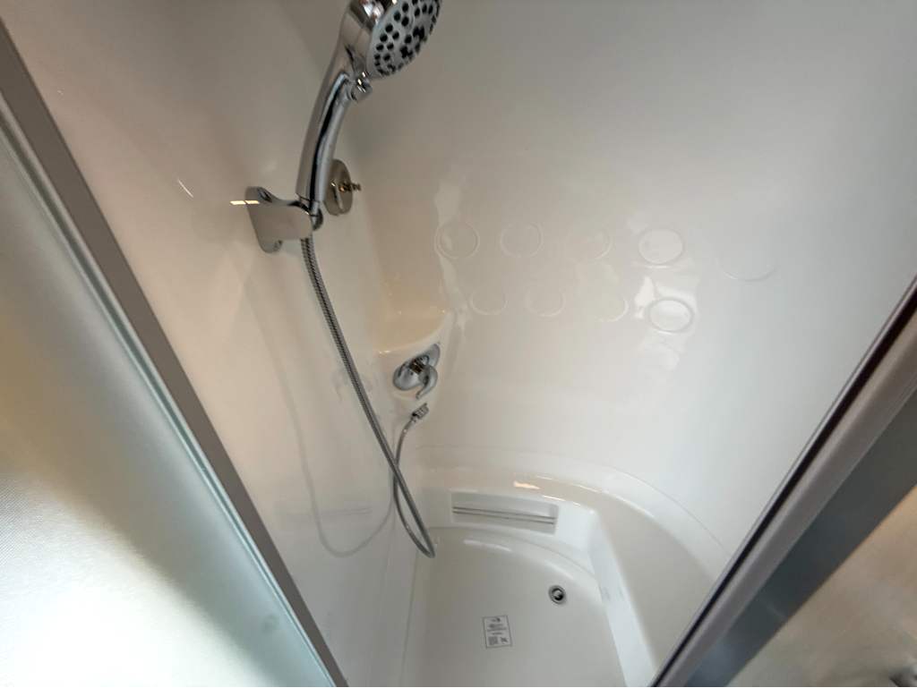 2026 AIRSTREAM FLYING CLOUD 23FBT - Image 31