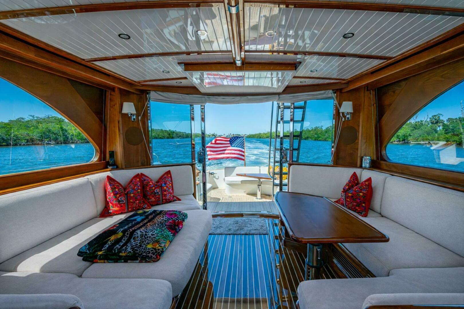 2021 Hinckley Talaria 55 Flybridge MKII - Image 30