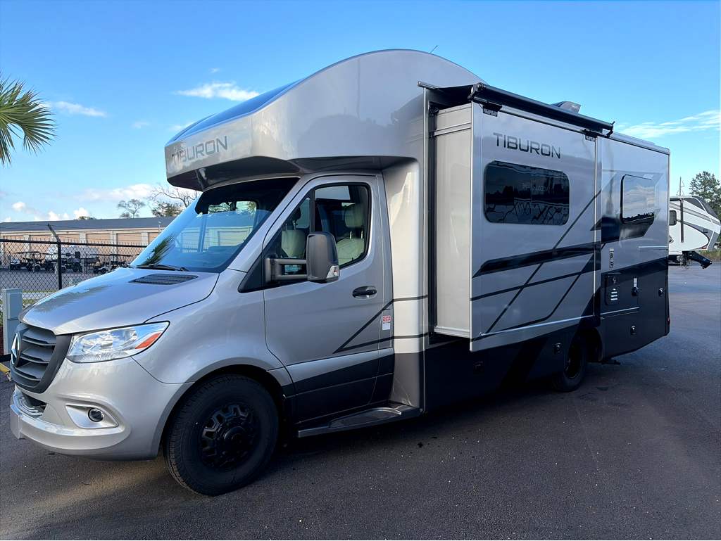 2027 THOR MOTOR COACH TIBURON 24XL - Image 4