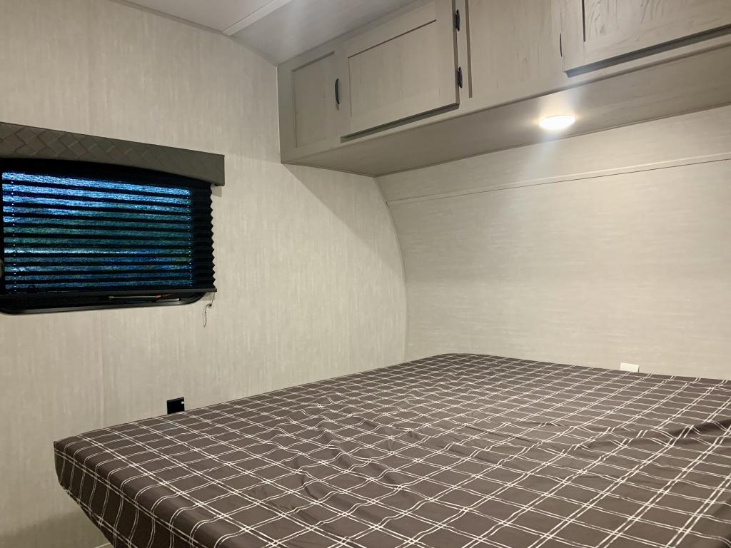 2025 COACHMEN 26BH - Image 22