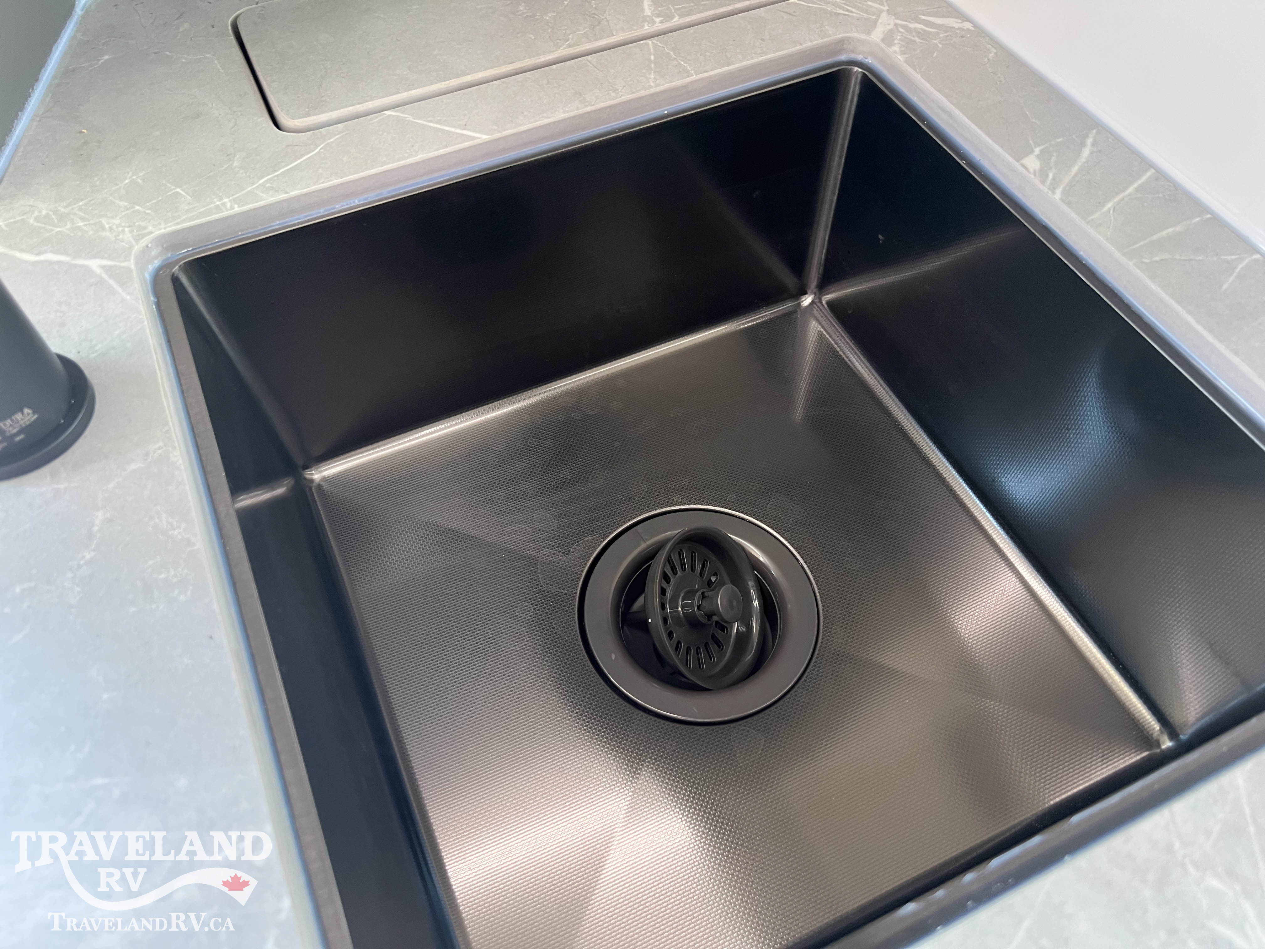 2027 Grand Design Lineage Series VT LVT1 - Image 20