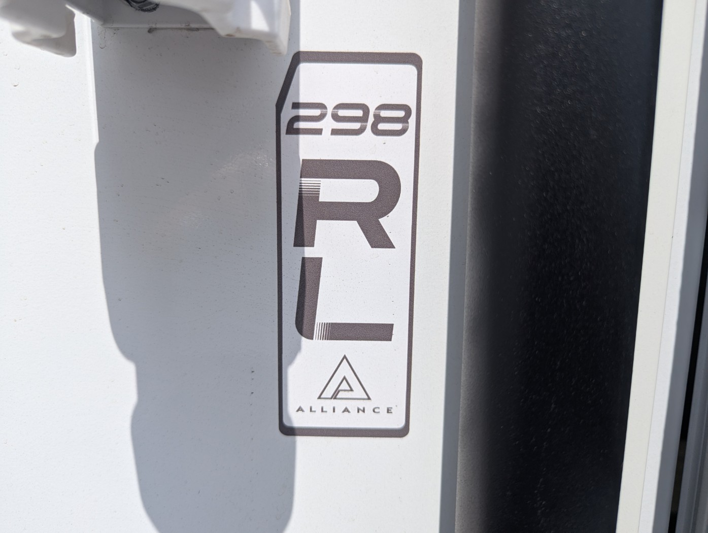 2026 Alliance RV Avenue 298RL - Image 6
