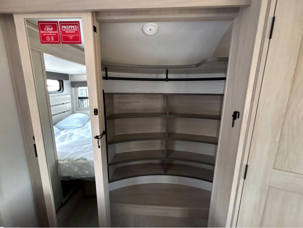 2026 GRAND DESIGN SOLITUDE 390RK - Image 25