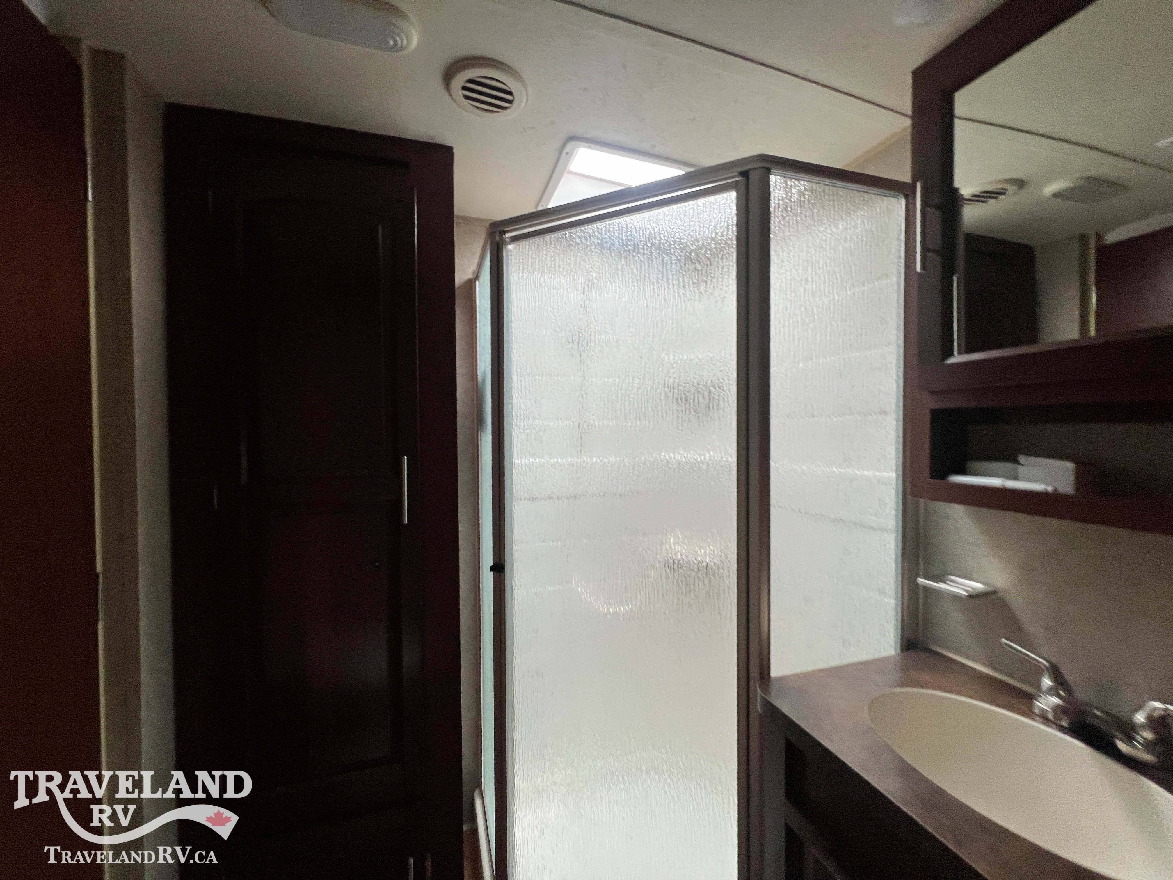 2015 Forest River Rockwood Signature Ultra Lite ULTRA LITE 8285IKWS - Image 27
