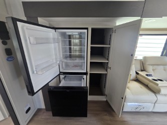 2027 VENTURE RV STRATUS 282VFD - Image 11