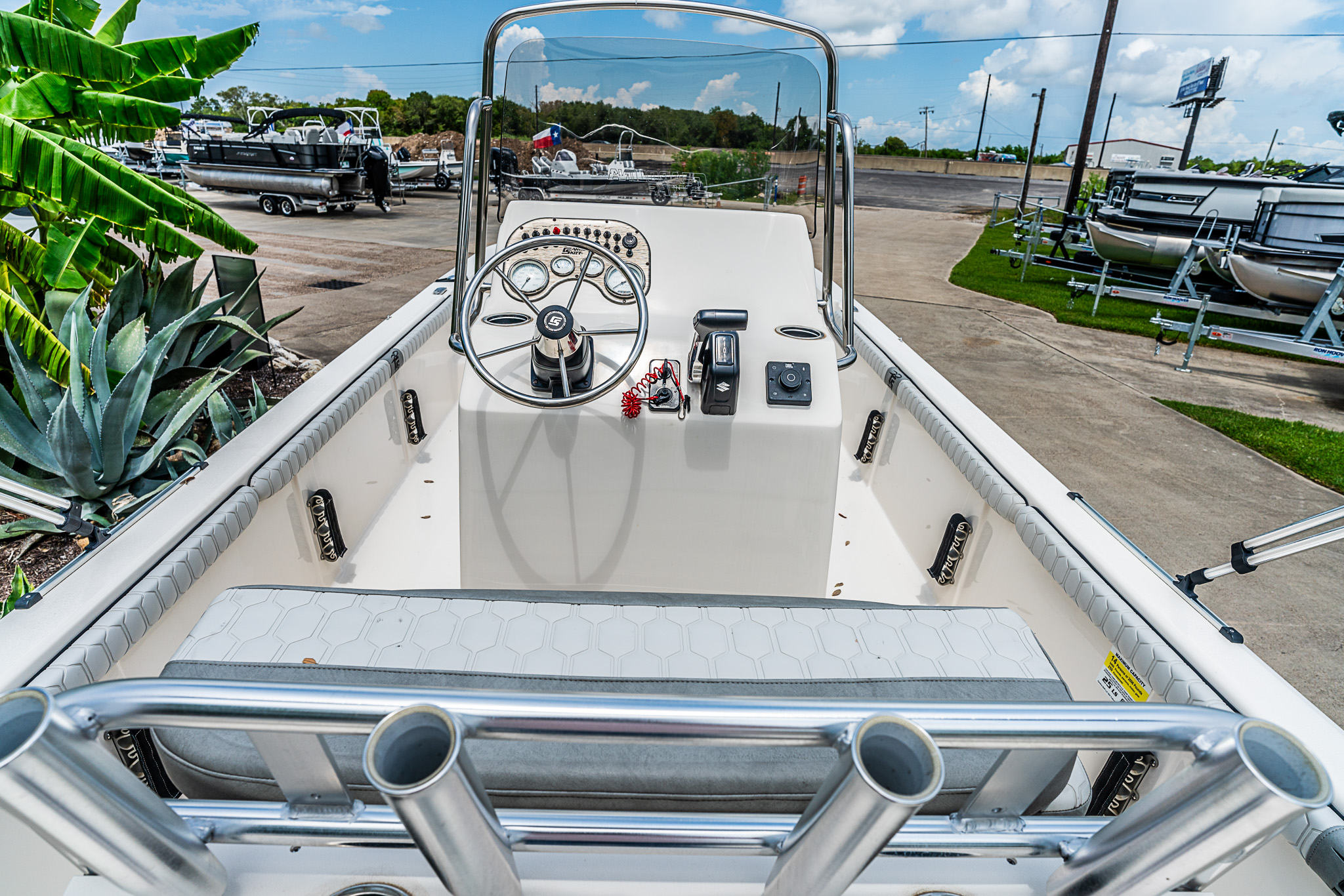 2025 Carolina Skiff 25 LS - Image 9