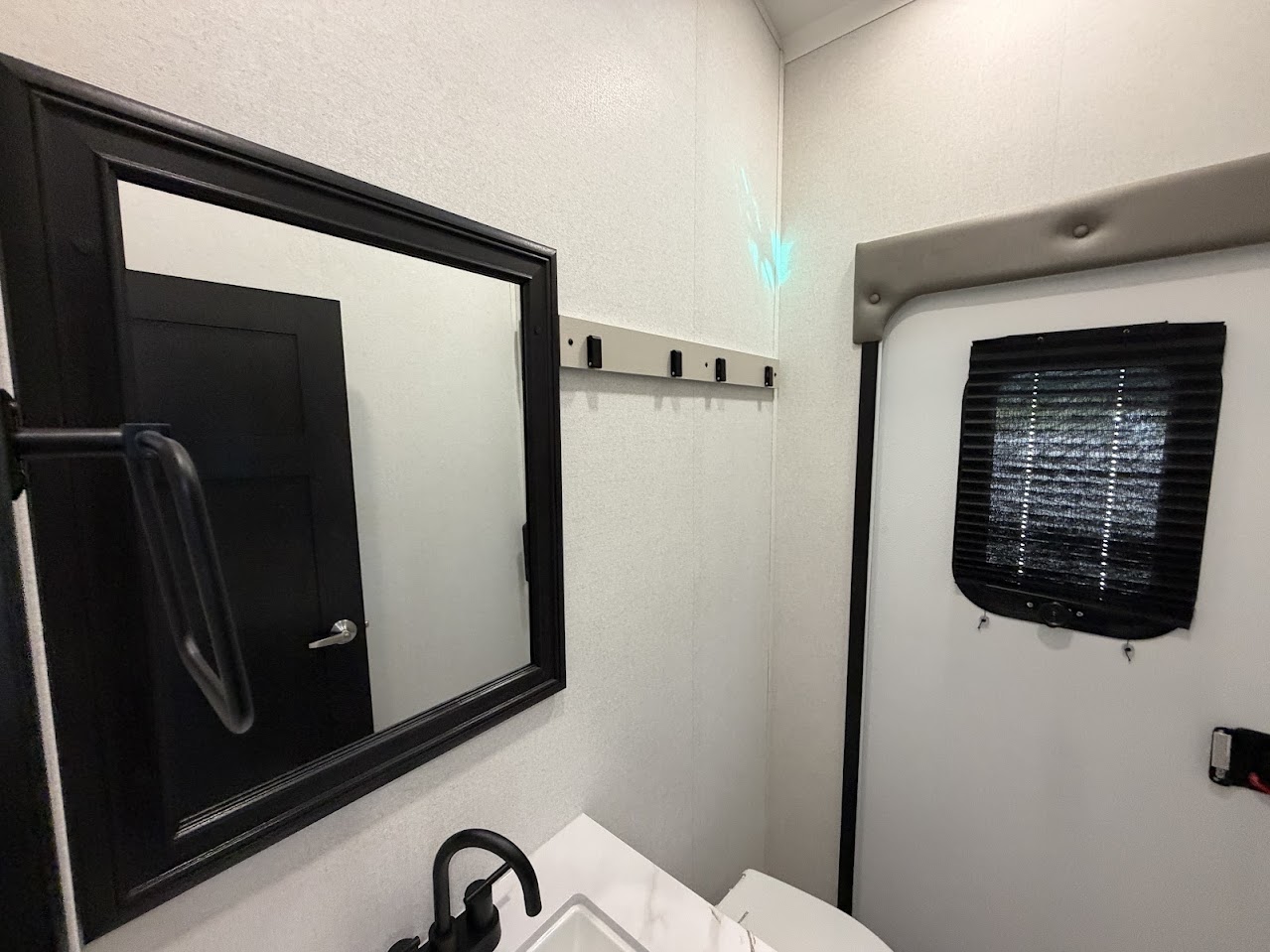 2027 JAYCO NORTH POINT 391TBBH - Image 36