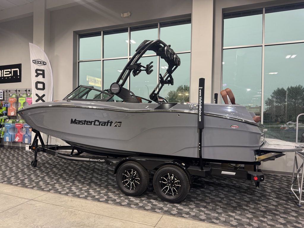 2025 MasterCraft XT22 - Image 55