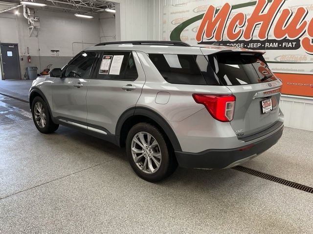 2021 Ford Explorer Utility 4D XLT 4WD - Image 5