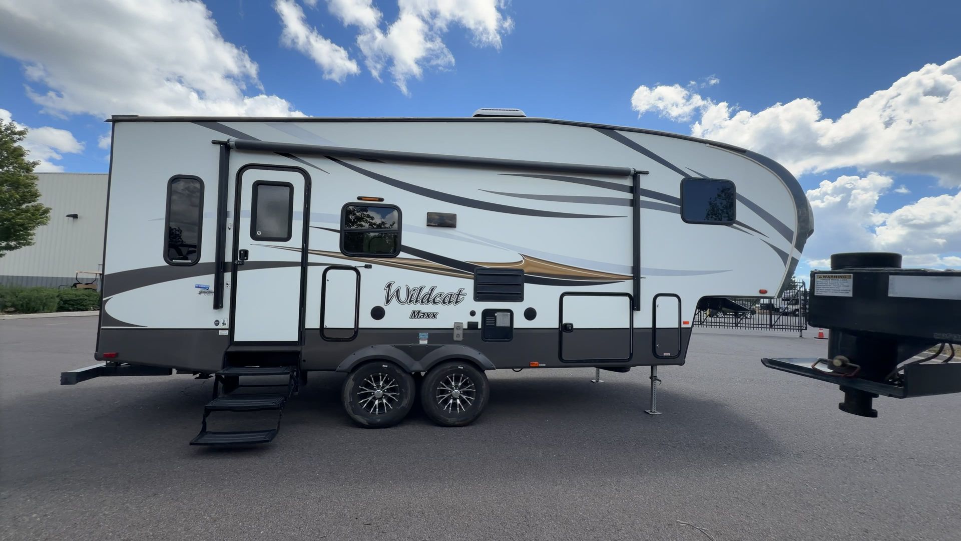 2015 Forest River Wildcat Maxx 242RLX - Image 8