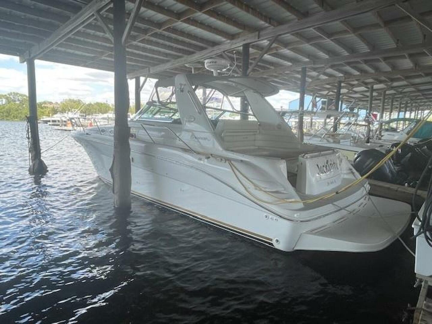 1998 Sea Ray 370 Sundancer - Image 10