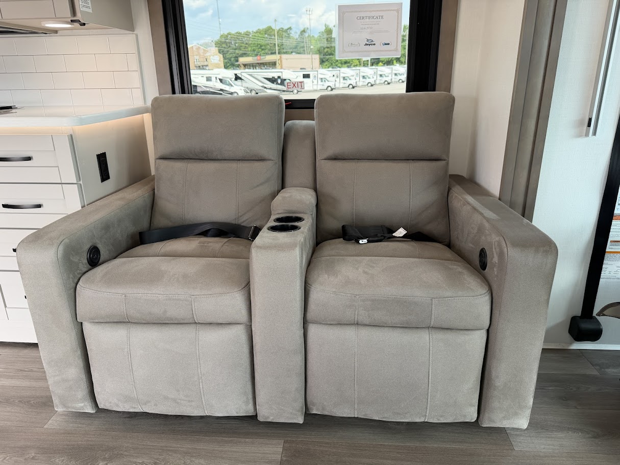 2027 JAYCO PRECEPT 31UL - Image 20
