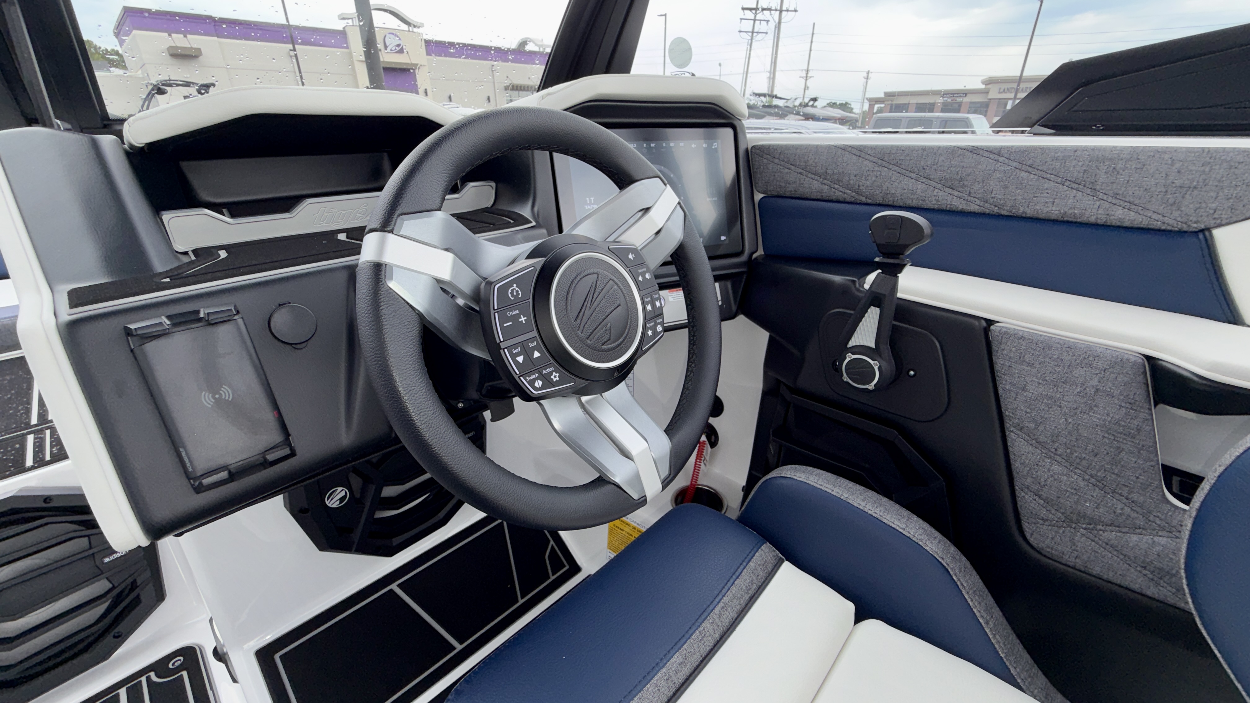 2027 Tigé  24RZX - Image 38