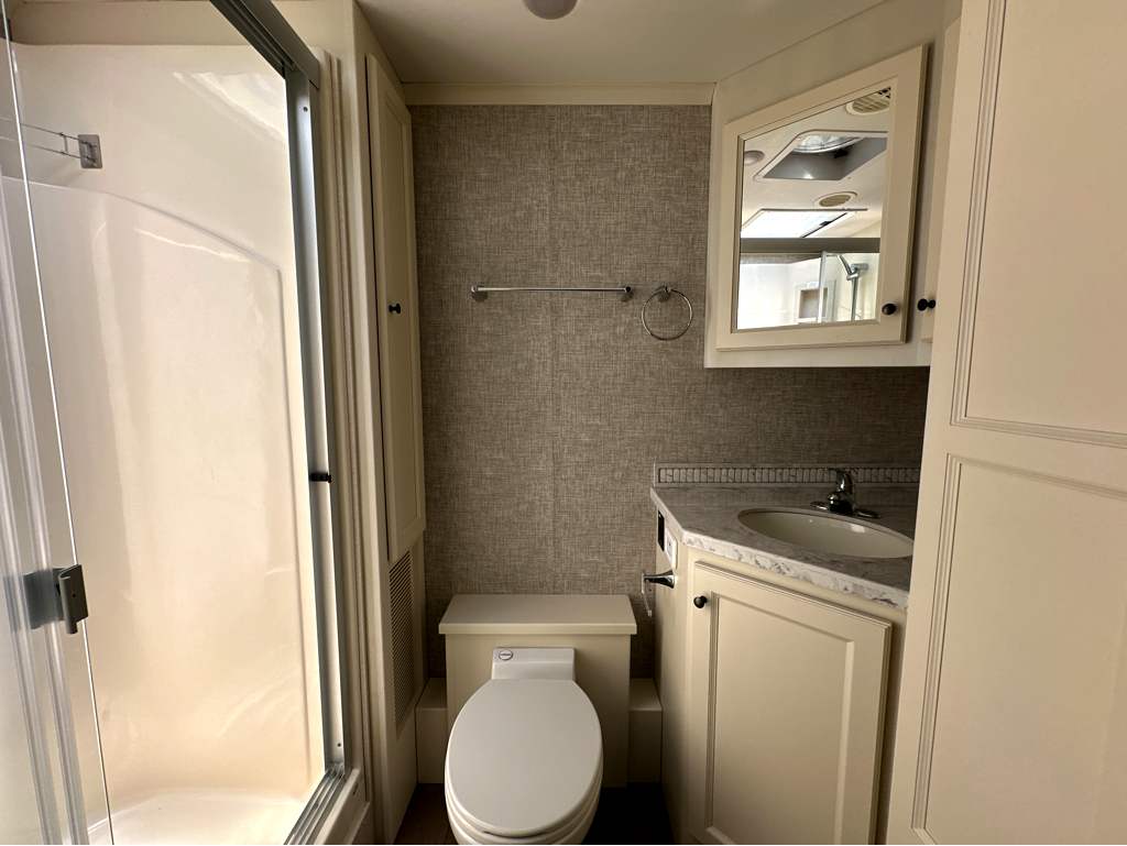 2019 TIFFIN ALLEGRO 34 PA - Image 25