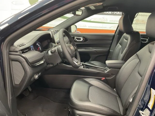 2026 Jeep Compass Latitude Altitude 4x4 - Image 11