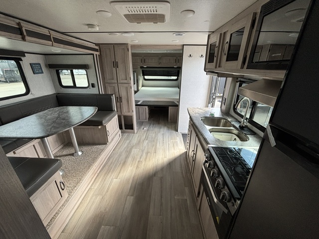 2022 Coachmen Northern Spirit XTR 2145RBX - Image 23