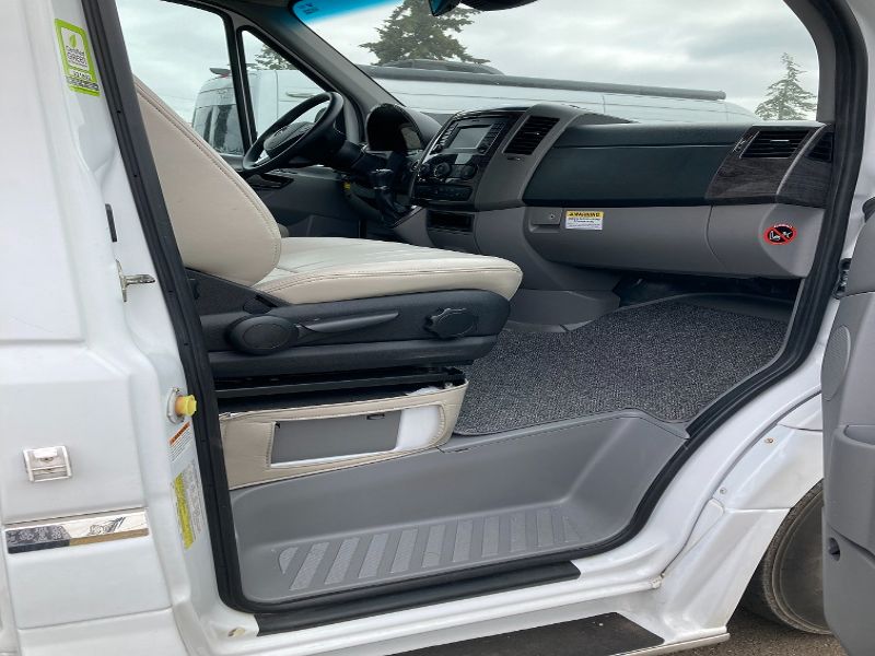2018 Roadtrek CS Adventurous - Image 10