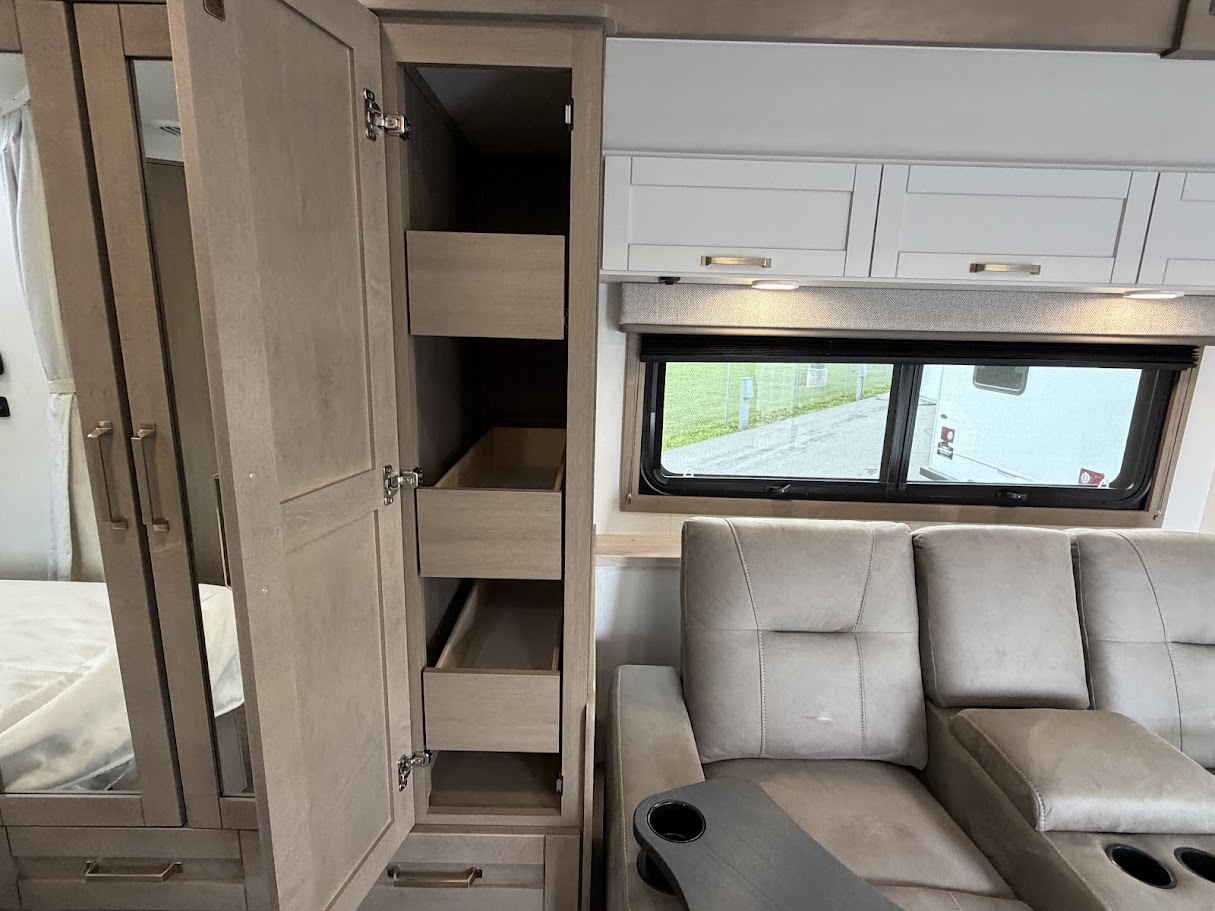 2027 JAYCO REDHAWK 24B - Image 38