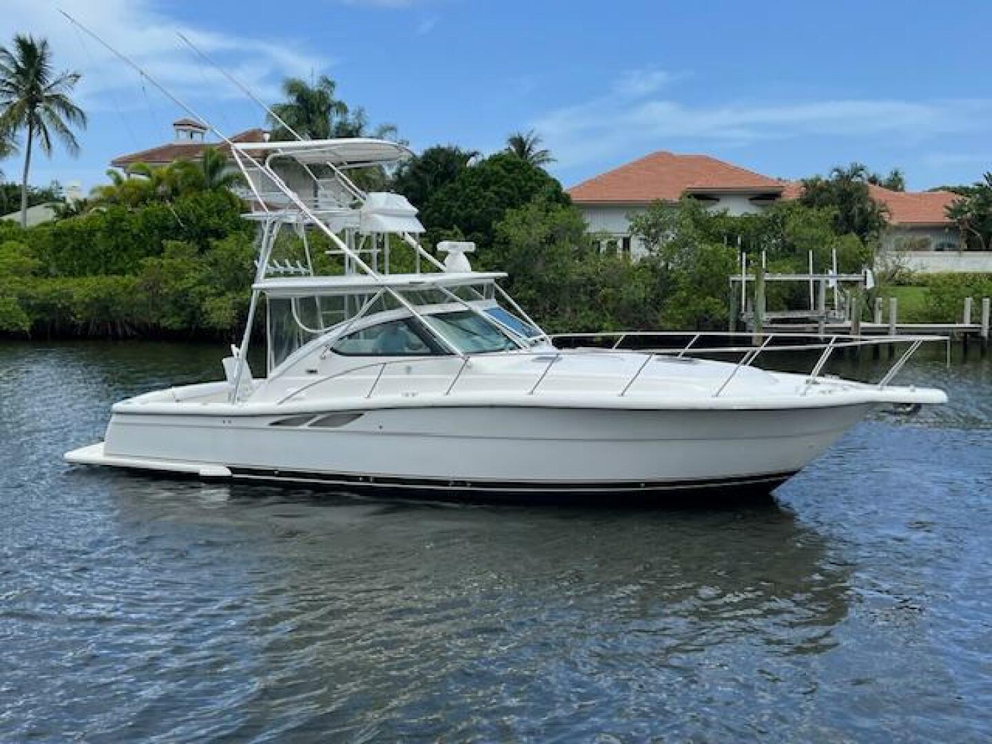 2003 Tiara Yachts 3800 Open - Image 11