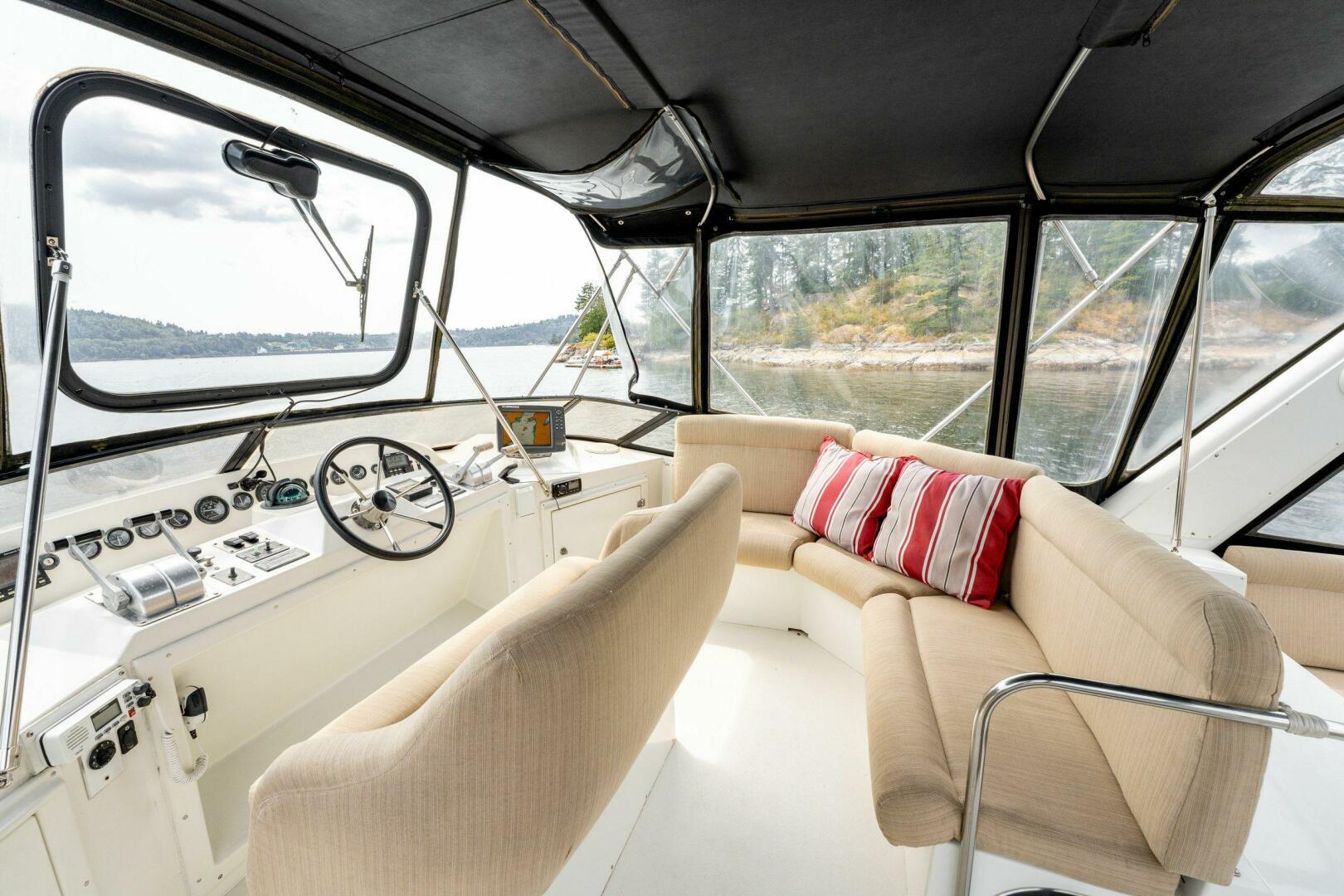 1997 Navigator Sundance 5600 - Image 48
