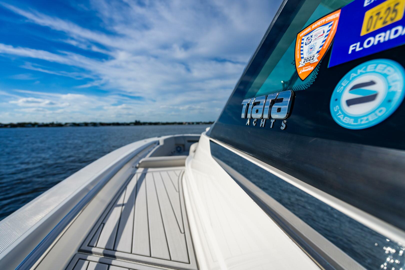 2022 Tiara Yachts 43 LS - Image 57