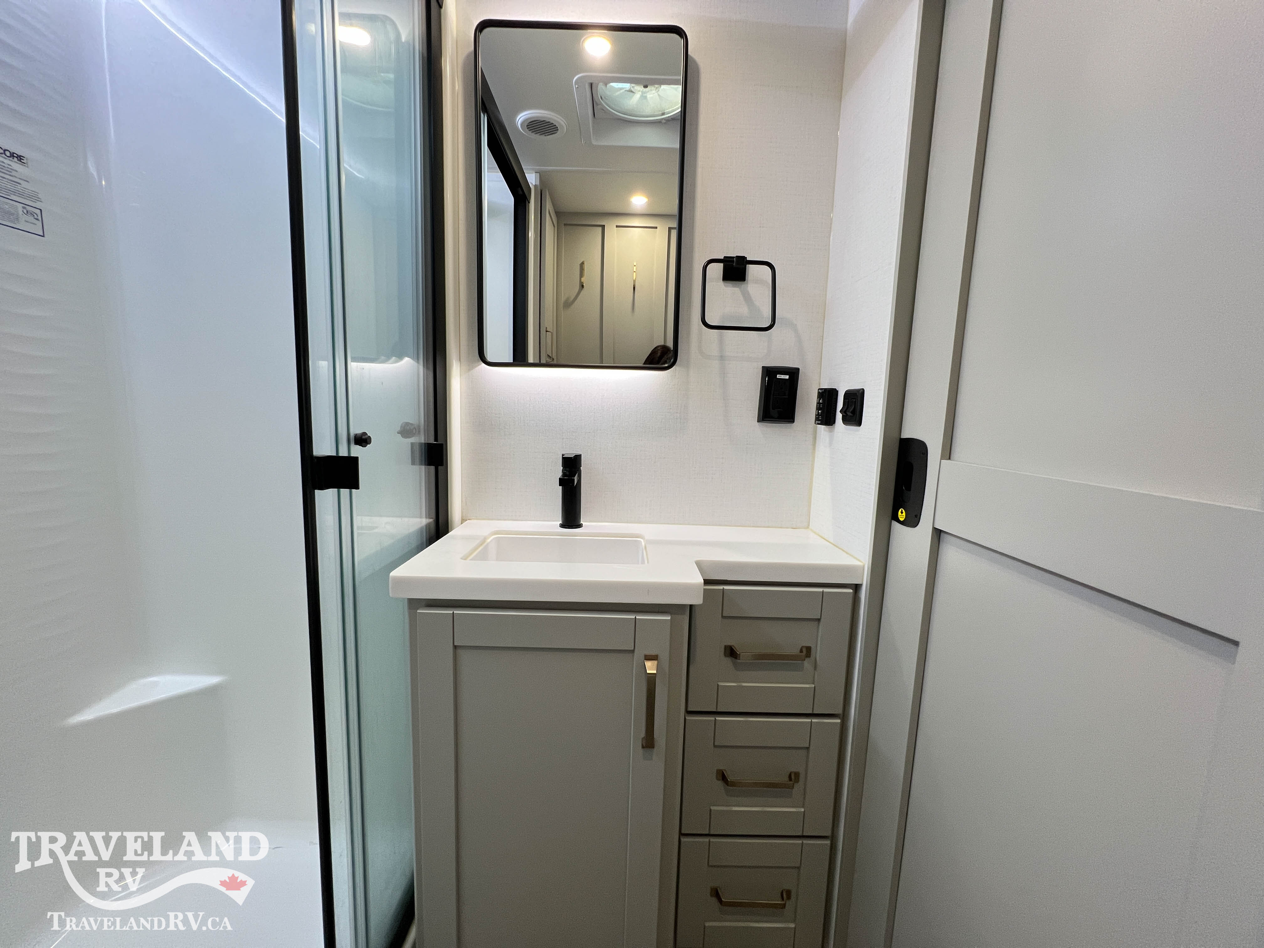 2024 Brinkley RV Model Z 3100 - Image 39