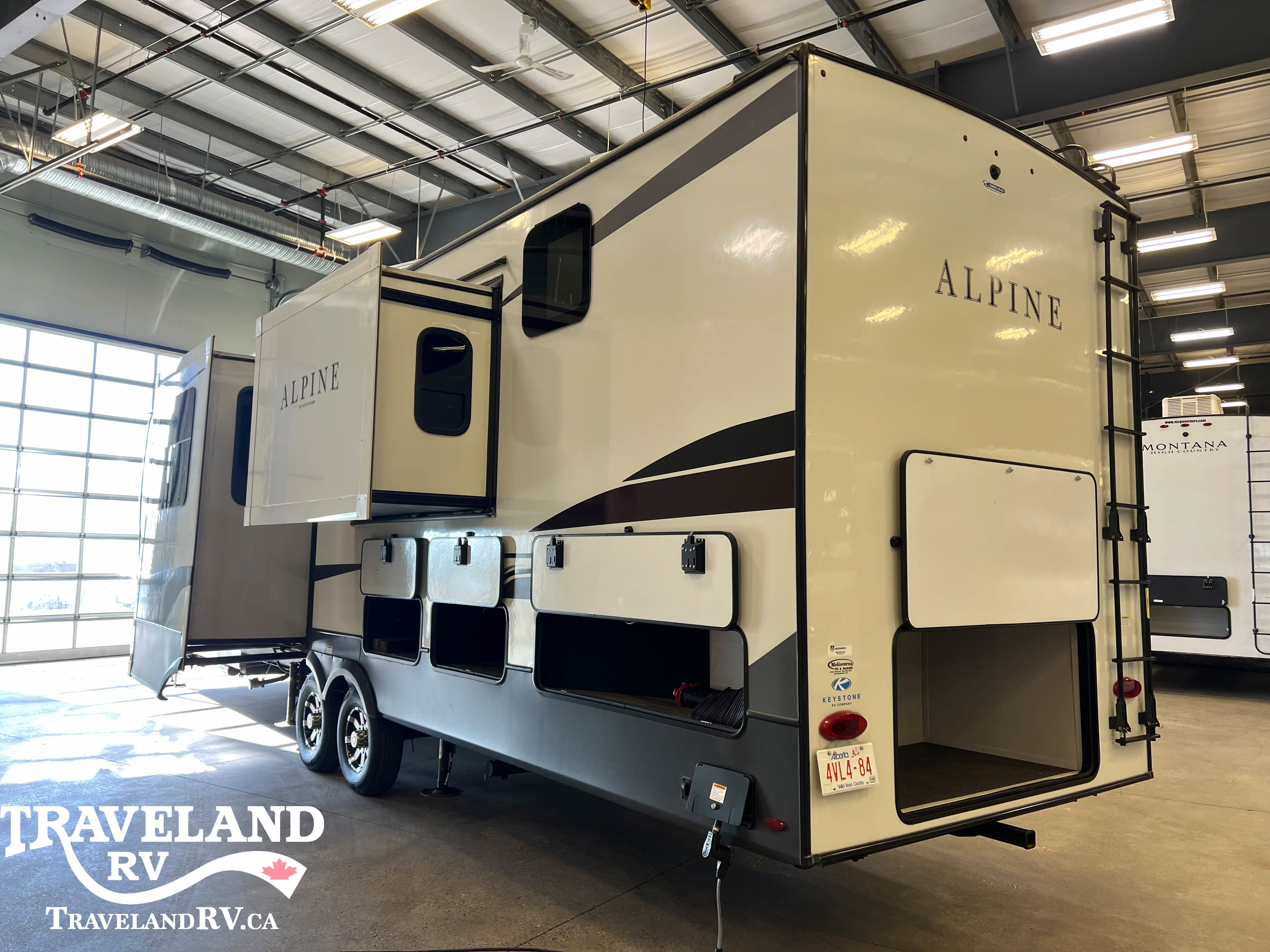 2022 Keystone Alpine 3790FK - Image 3