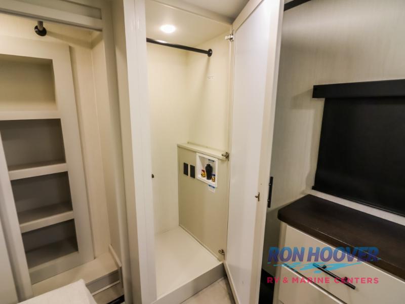2026 FOREST RIVER 38BNB - Image 33