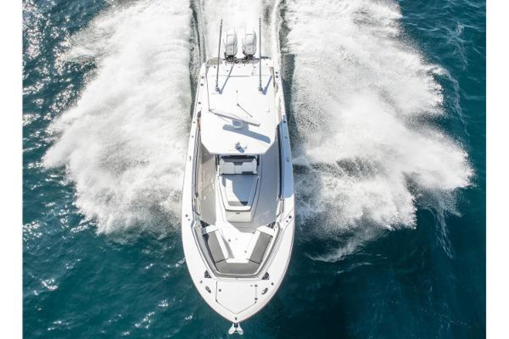 2020 Blackfin 332CC - Image 4