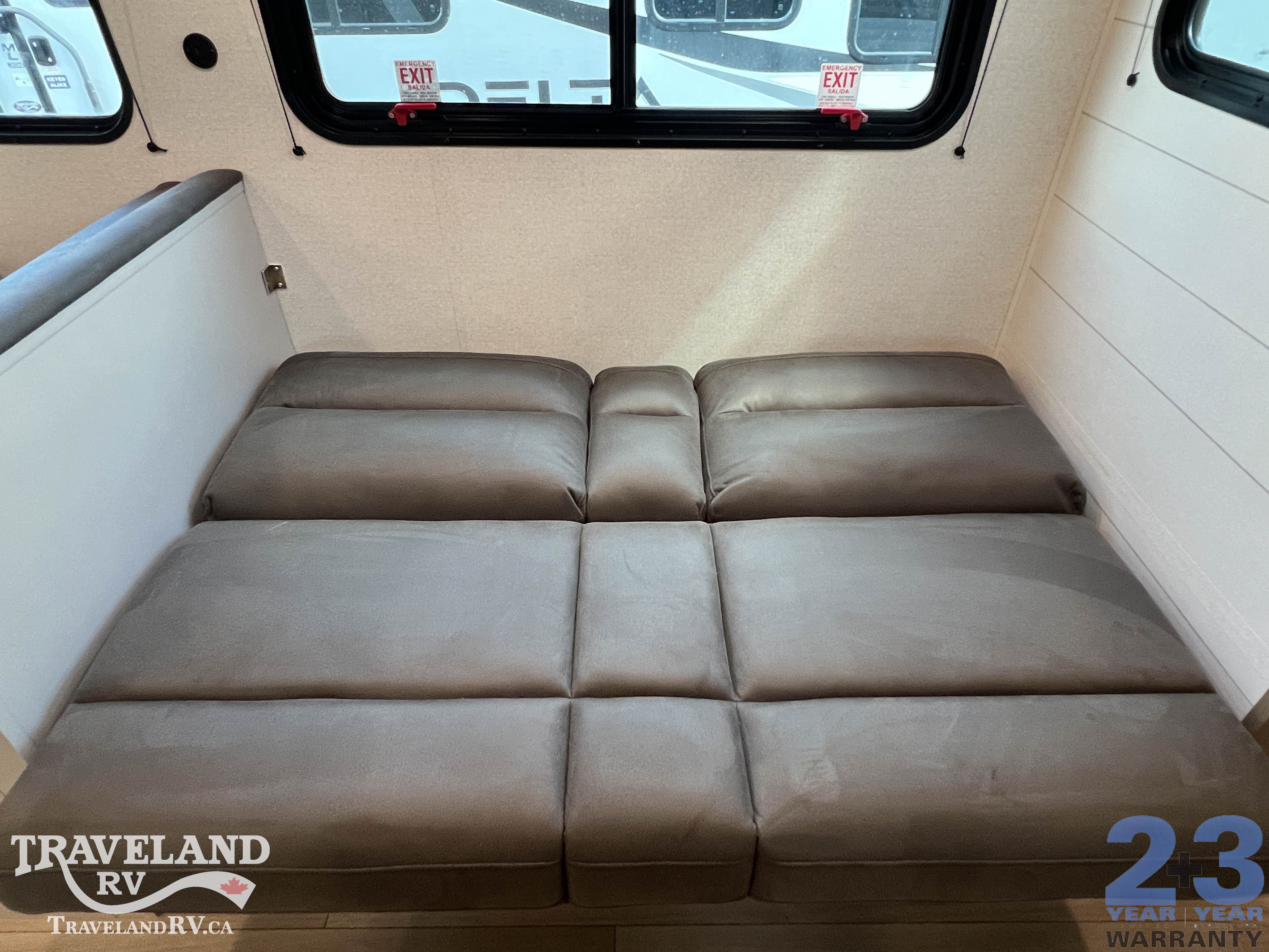2027 JAYCO JAY FLIGHT 333BTS - Image 30