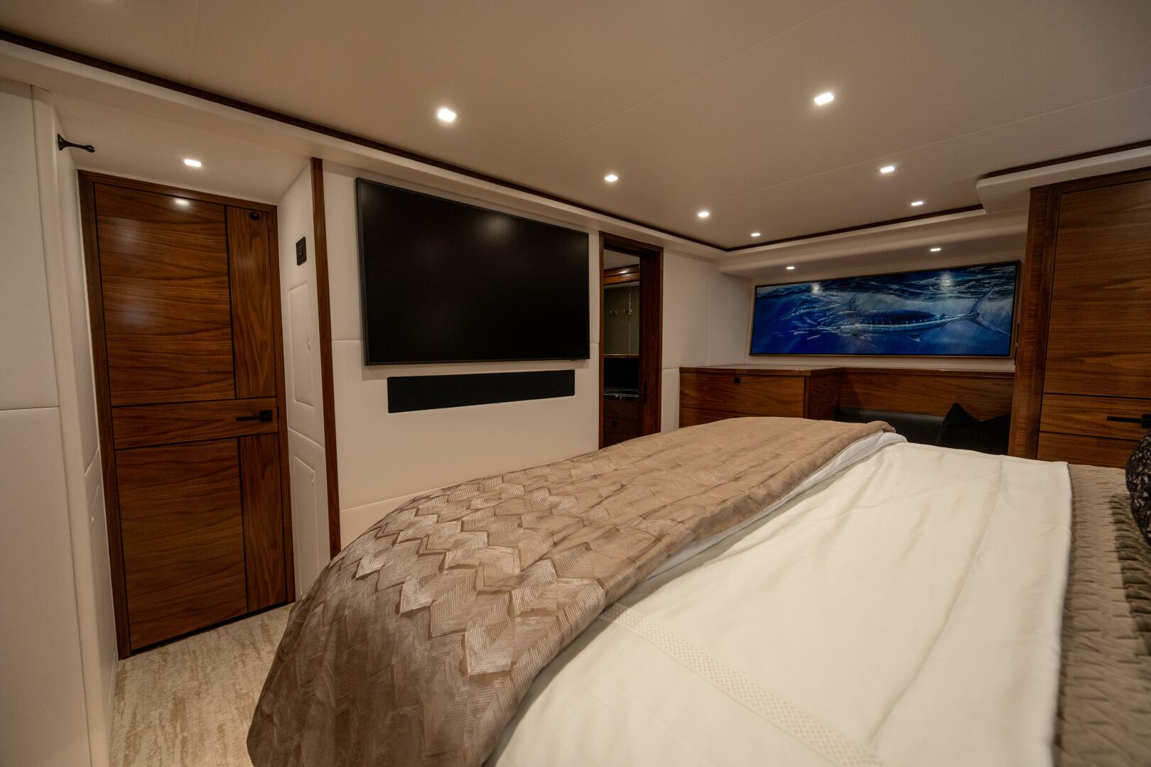 2025 Viking 82 Convertible - Image 18