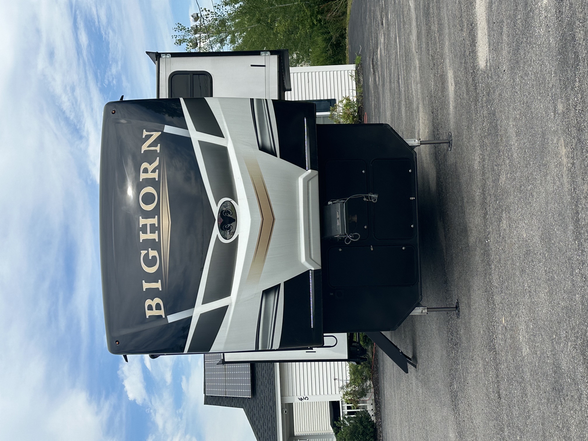 2022 Heartland RV Bighorn 3300DL - Image 3