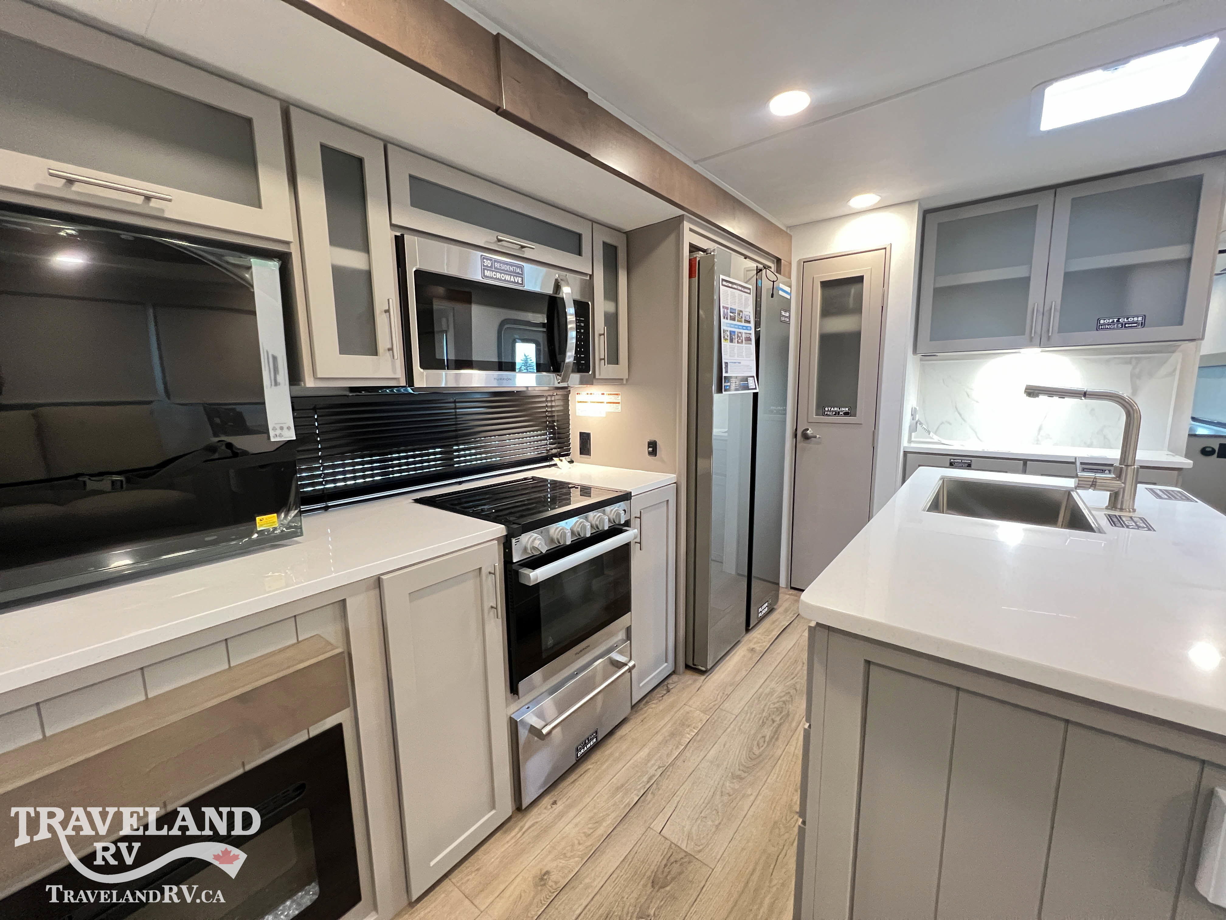 2026 Alliance RV AVENUE 332RL - Image 20