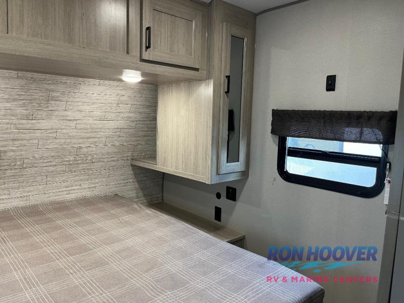 2026 COACHMEN CATALINA 273DBHCKLE - Image 16