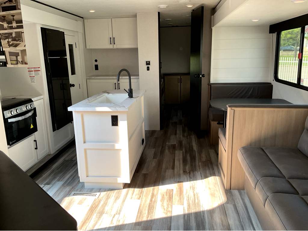2026 JAYCO Jay Flight SLX 333 BTS  - Image 21
