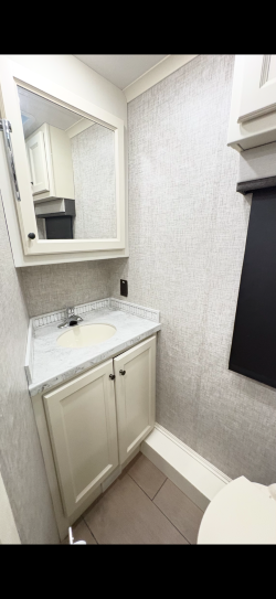 2025 TIFFIN ALLEGRO 36 UA - Image 11