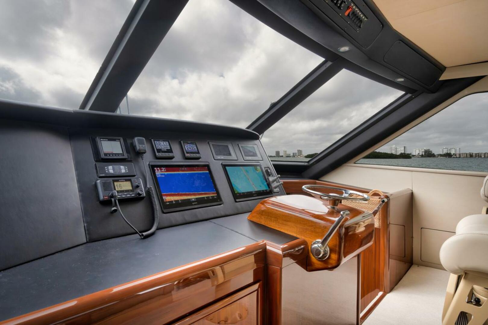 2007 Viking 52 Sport Coupe - Image 11