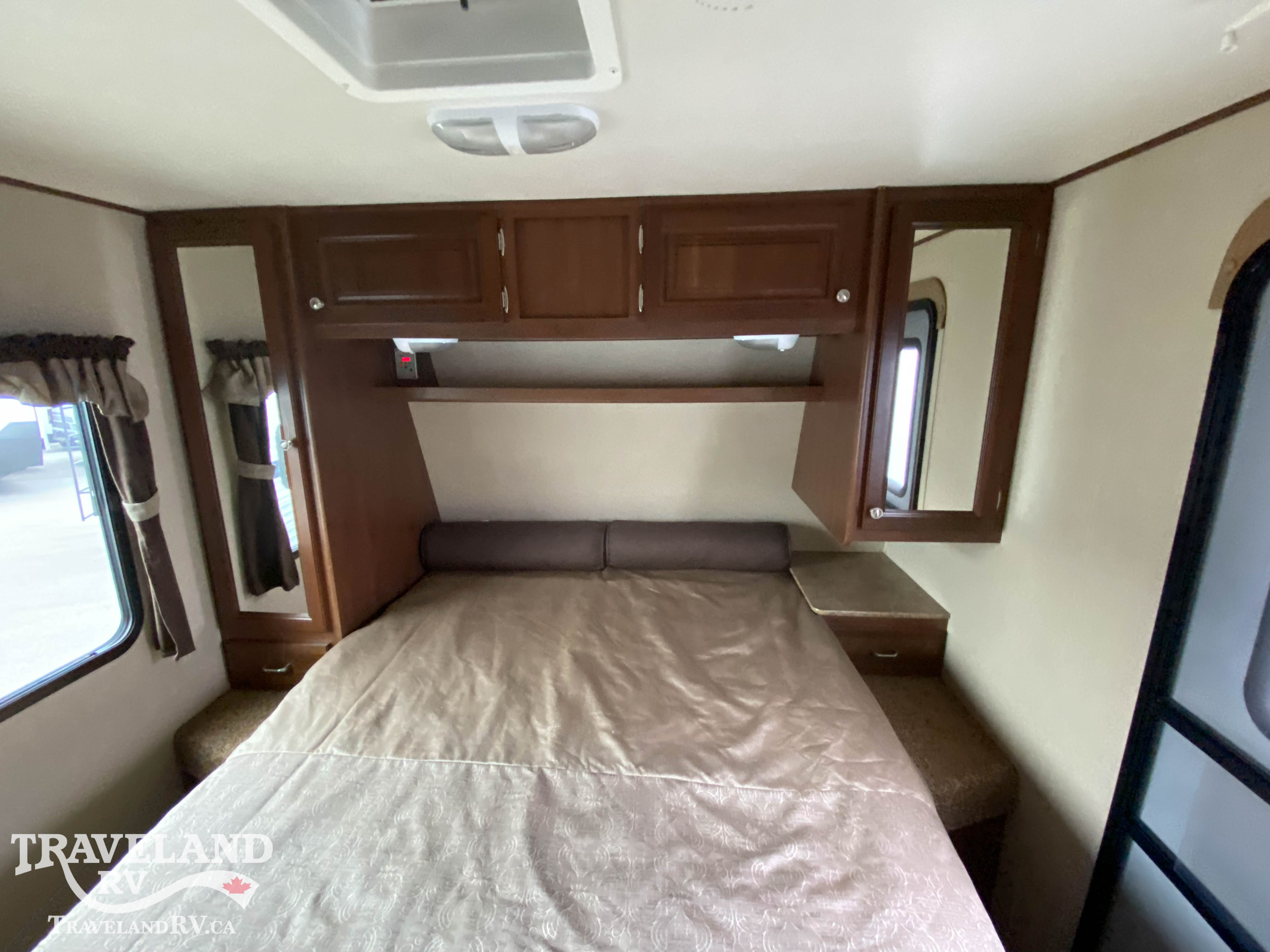 2014 Dutchmen Denali 2461RK Trail Edition - Image 12