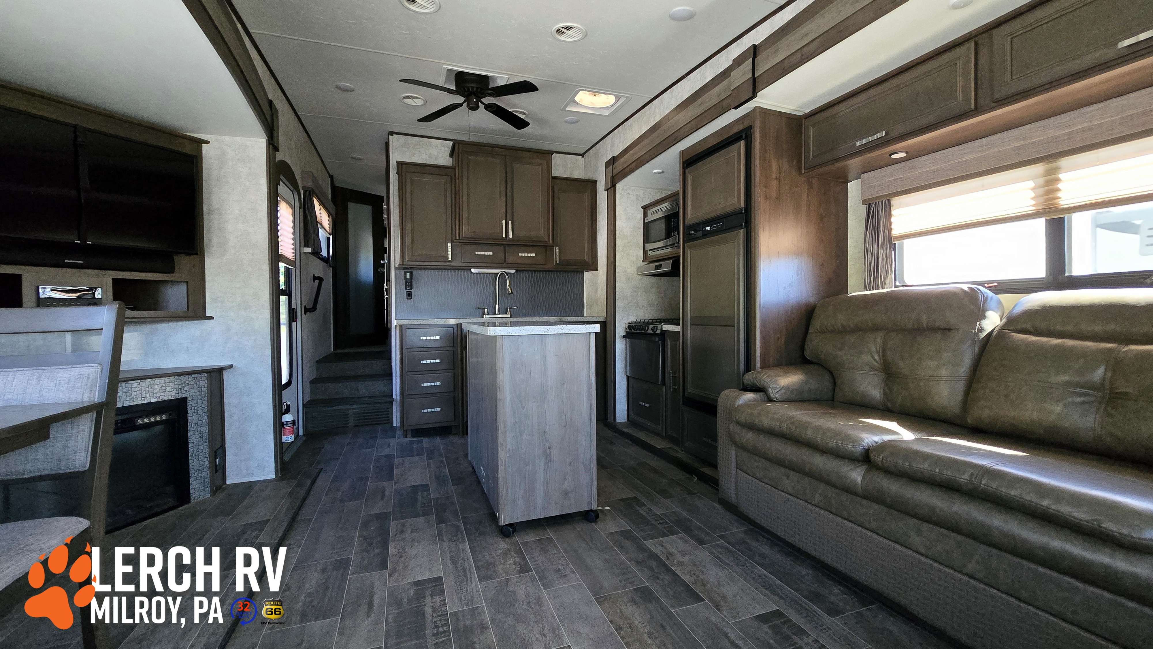 2017 Highland Ridge Roamer RT340FLR - Image 14