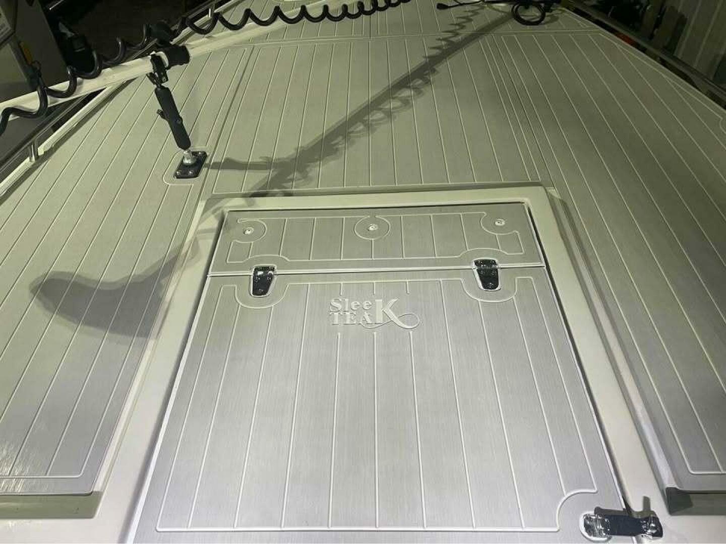1990 Wellcraft 302 Scarab - Image 11