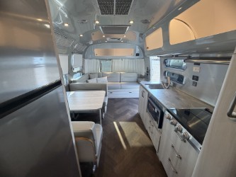 2026 AIRSTREAM INTERNATIONAL 30RBT - Image 26