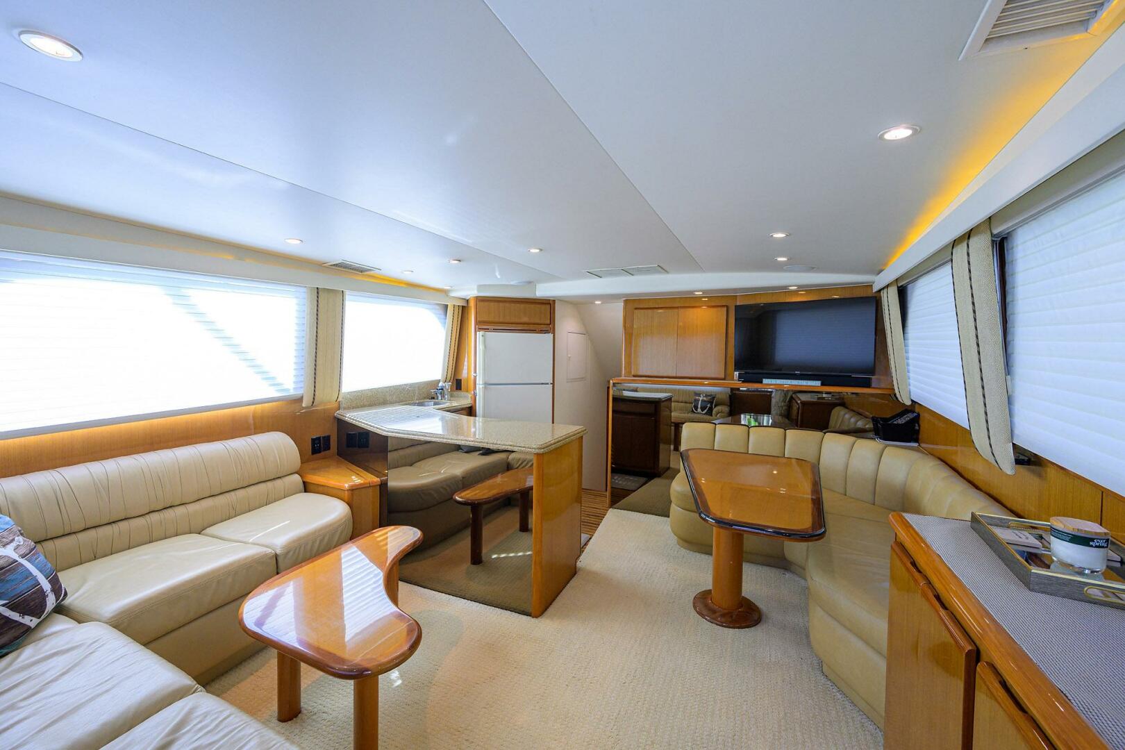 2000 Viking 50 Convertible - Image 6