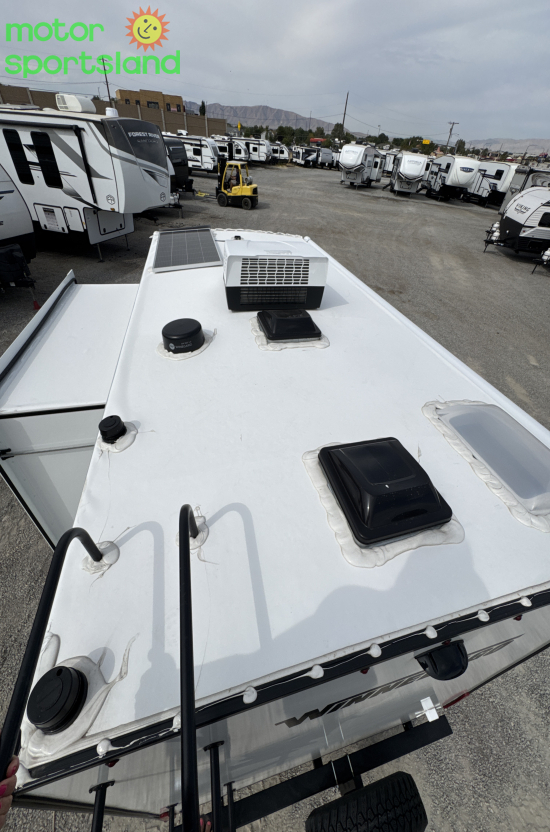 2026 Winnebago Micro Minnie 2108DS - Image 21
