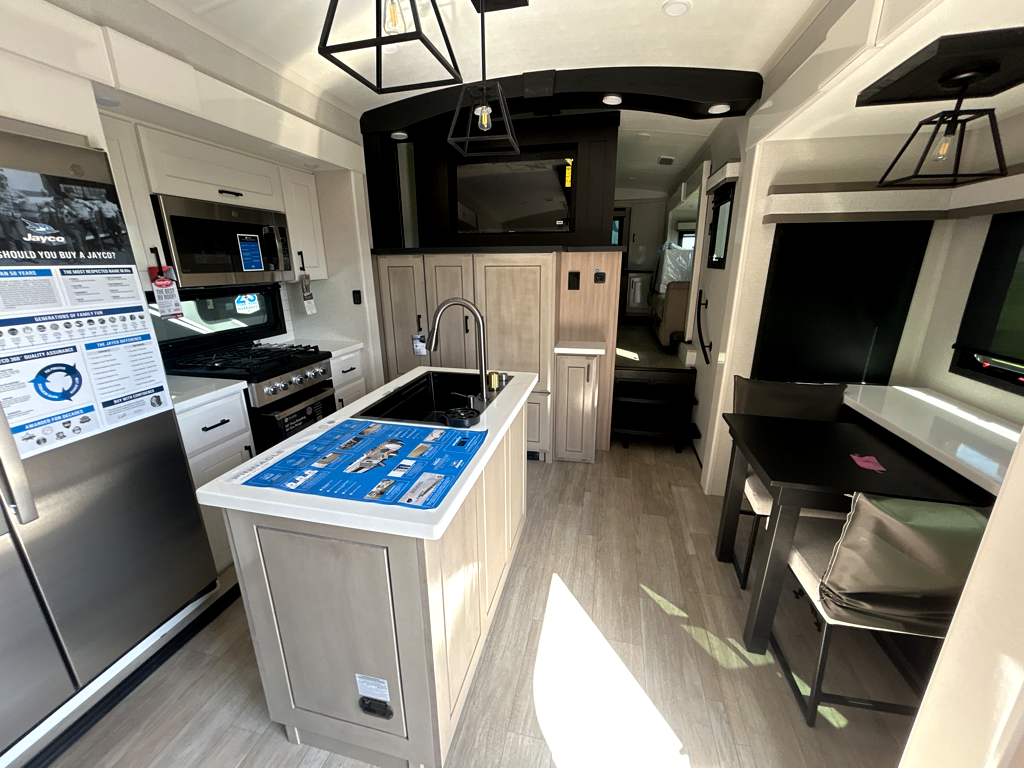 2026 JAYCO PINNACLE 39FLOK - Image 6