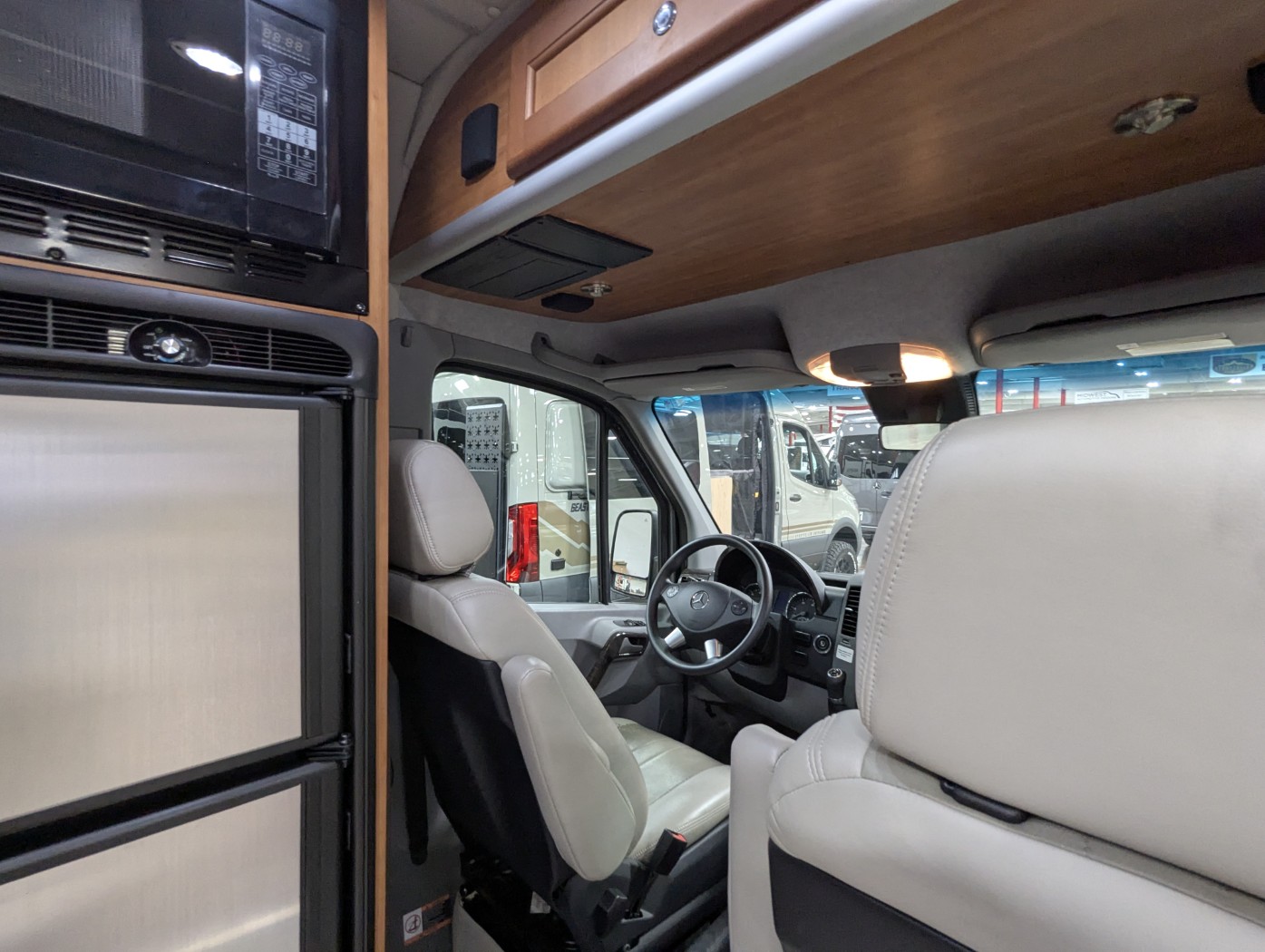2016 Roadtrek CS Adventurous XL Edition - Image 15